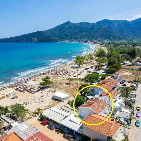 Artemis Apartament *